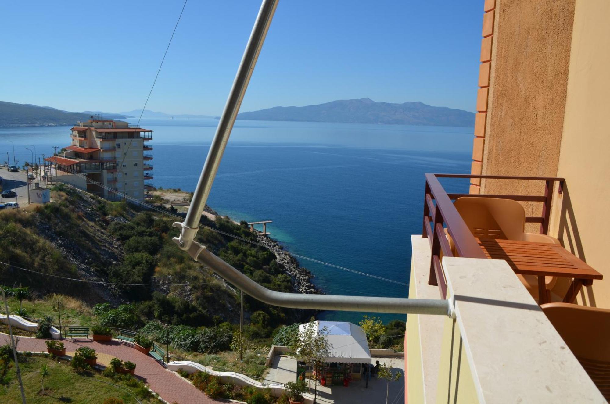 Sunset Penthouse Apartment Sarande Exterior photo